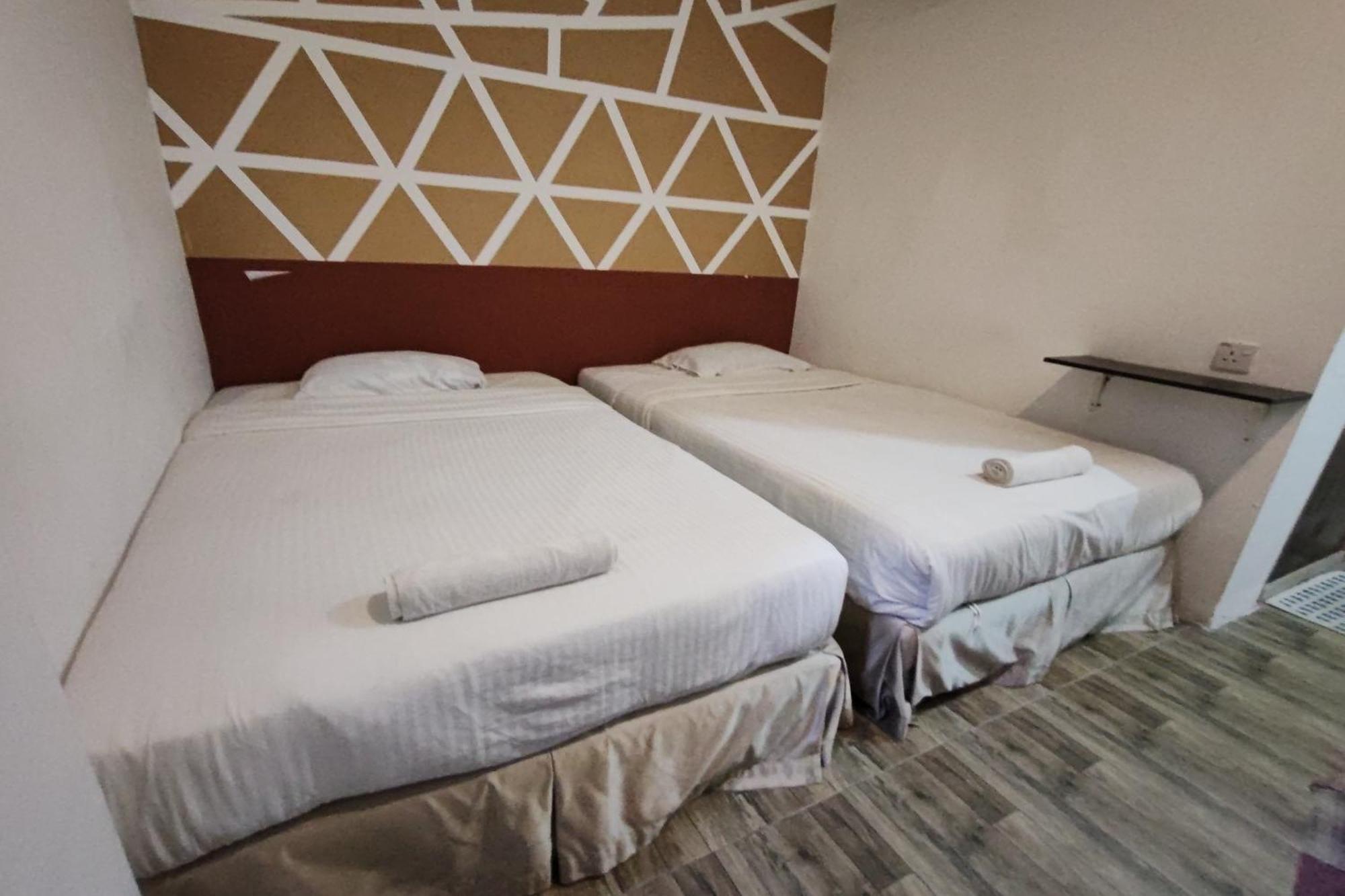 Maleeq Hotel @ Meru อิโปห์ ภายนอก รูปภาพ