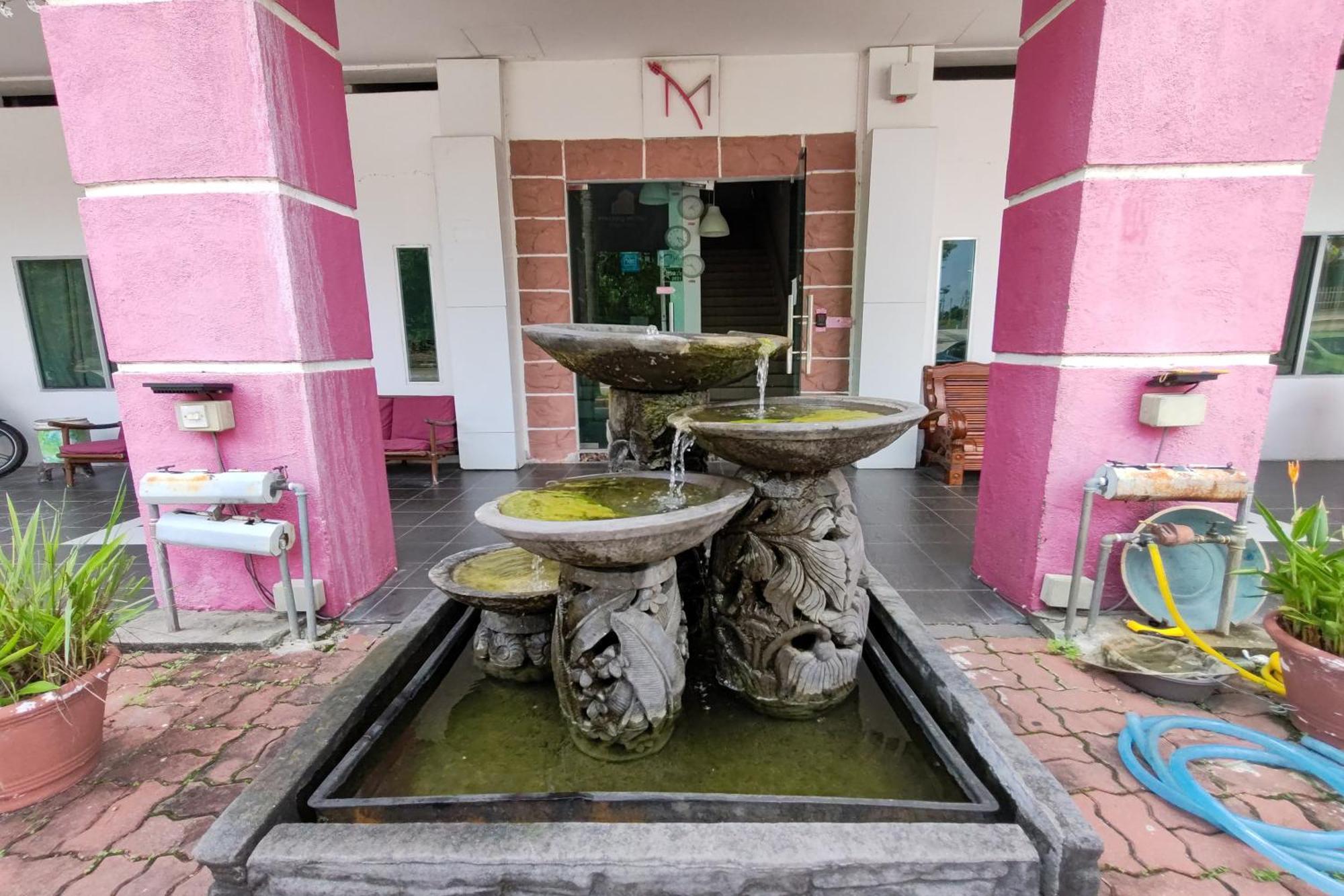 Maleeq Hotel @ Meru อิโปห์ ภายนอก รูปภาพ